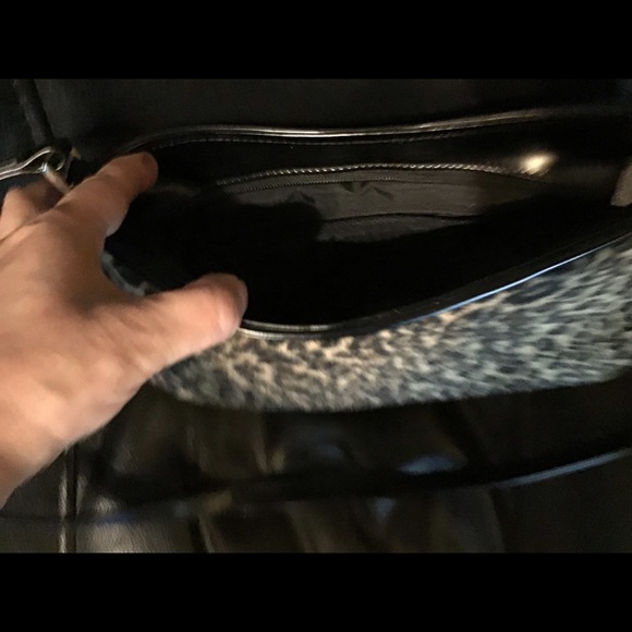 👛★❦꒒ik୧⌵♡⌵N୧w❦★ AUCTION PRICE👩🏻‍⚖️ Snazzy Leopard Purse - Picture 6 of 9